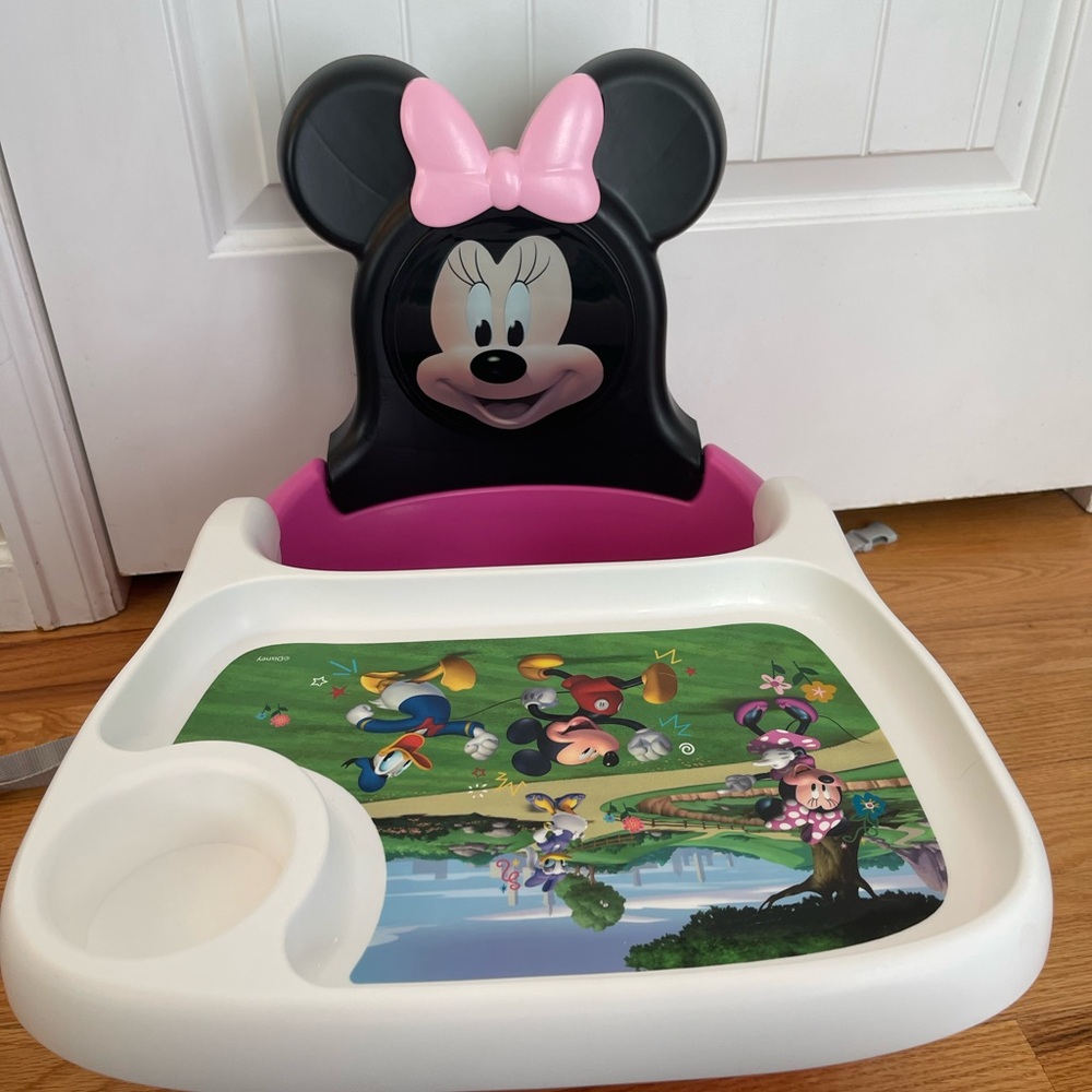 Minnie Mouse Booster Seat with Tray